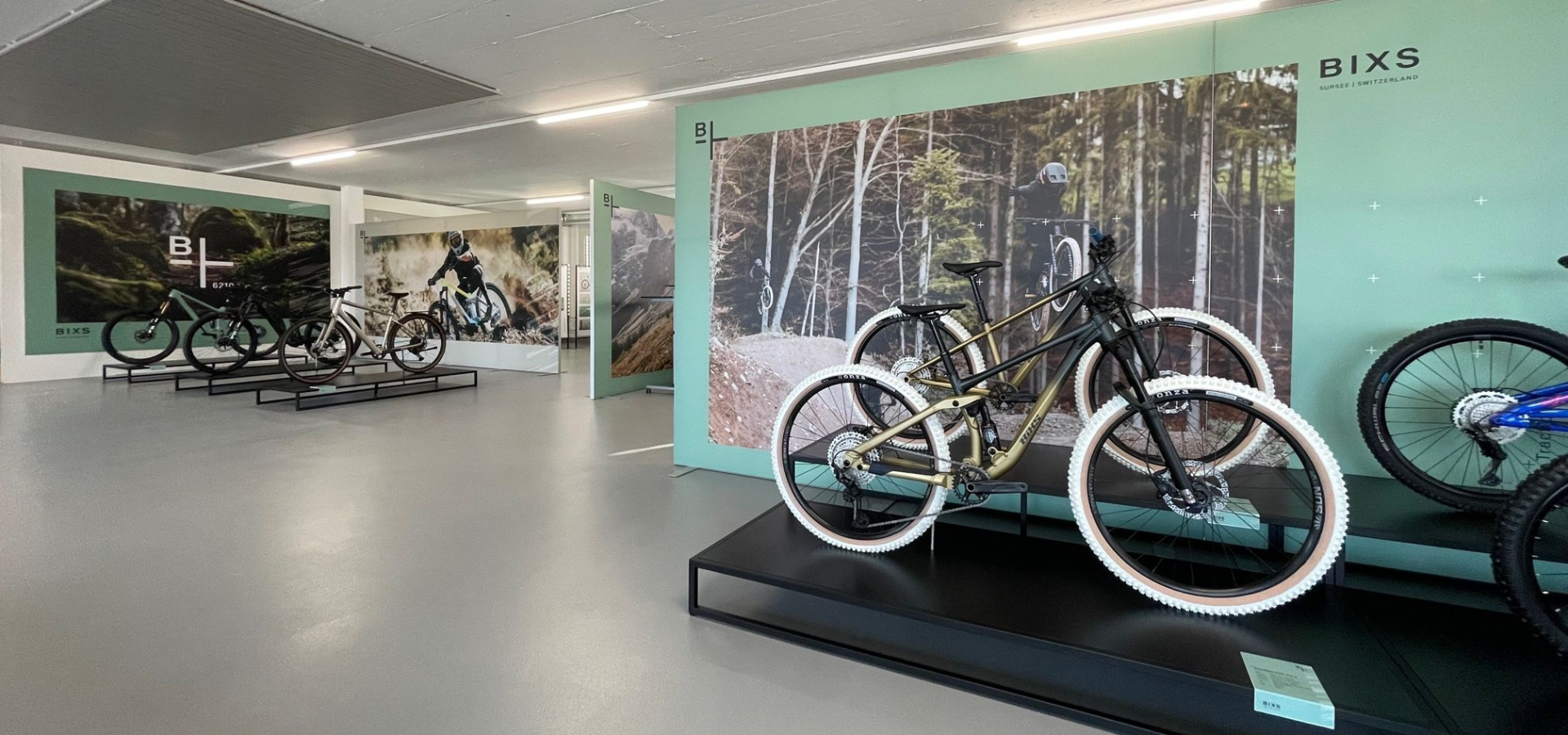 Puristischer Fahrrad Ladenbau für Bix Bikes in Basel