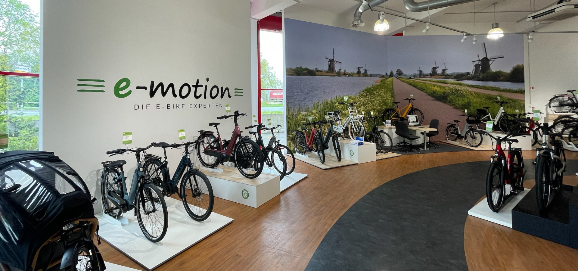 Moderner Fahrrad Ladenbau für e-motion e-Bike in Hannover-Garbsen